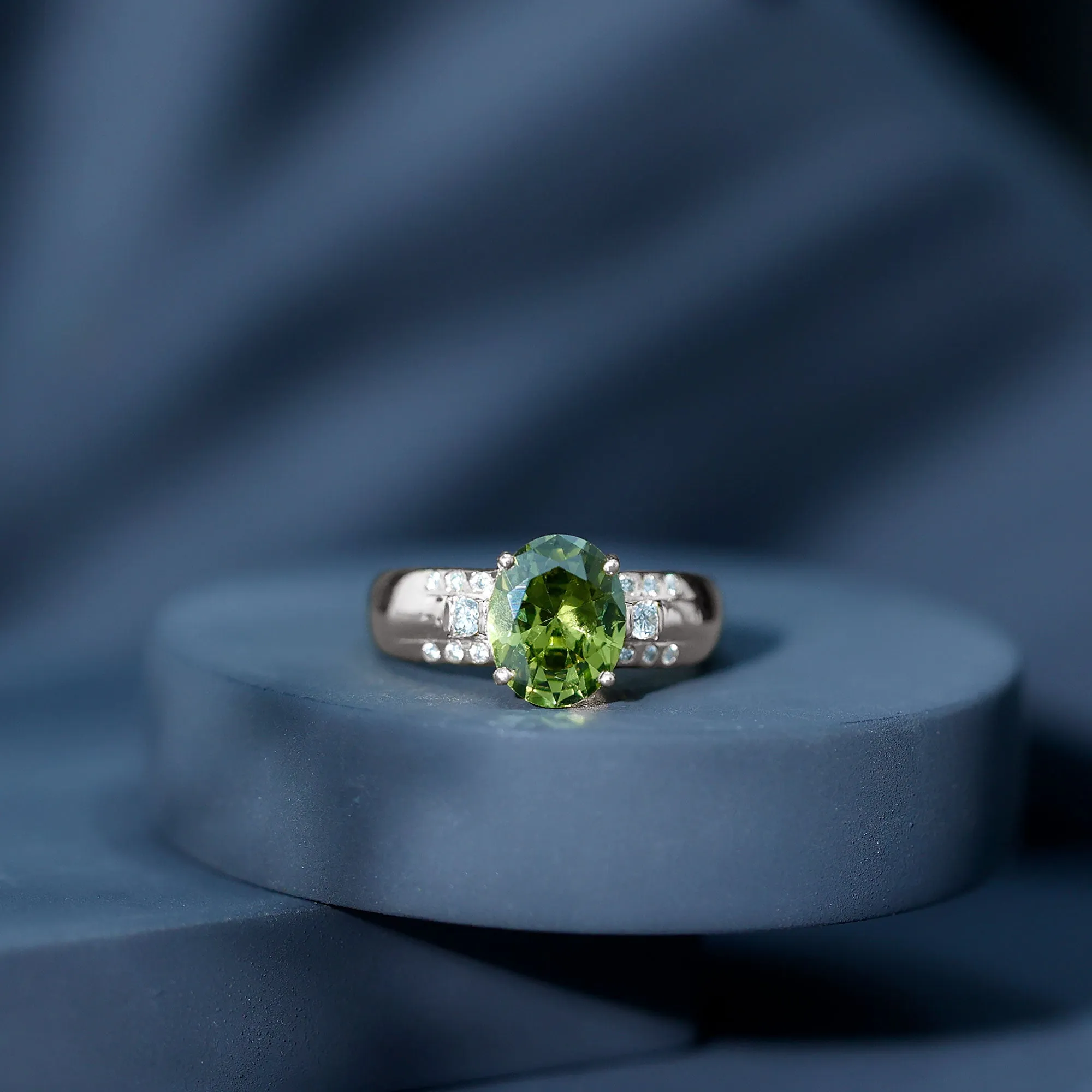 Lab Grown Green Sapphire Solitaire Oval Engagement Ring with Moissanite