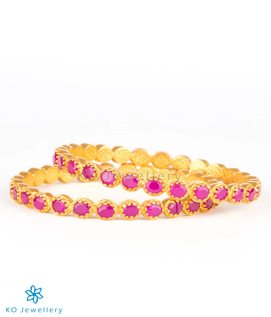 The Ardra Silver Kemp Bangle (Red/Size 2.2)